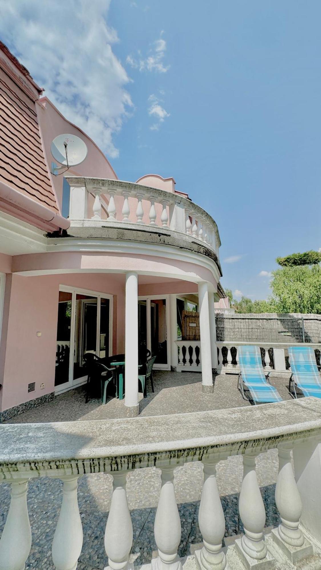 5 Haloszobas Wellness Vip House - Privat Medence 시오포크 외부 사진